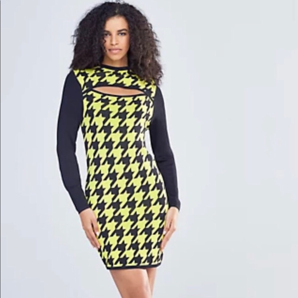 🕶️ Houndstooth Dress Gabrielle Union